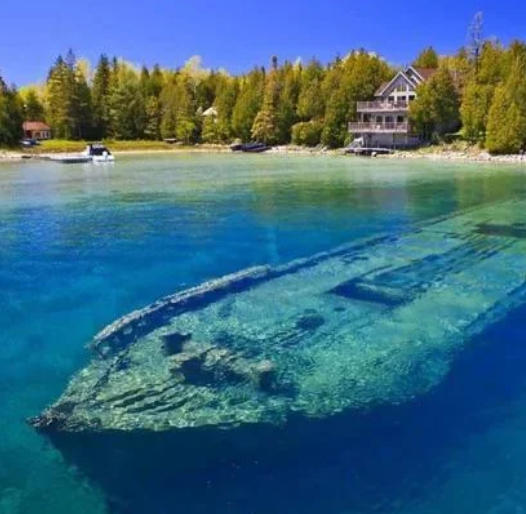 Explore uniqueShipwrecks