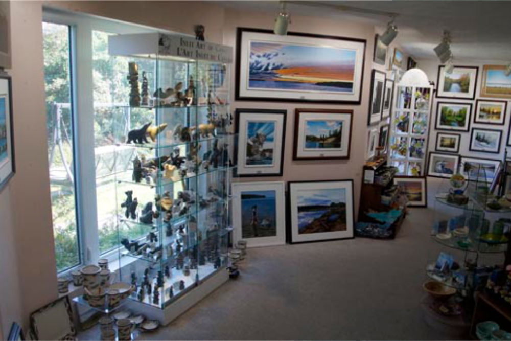 GoldenGallery1
