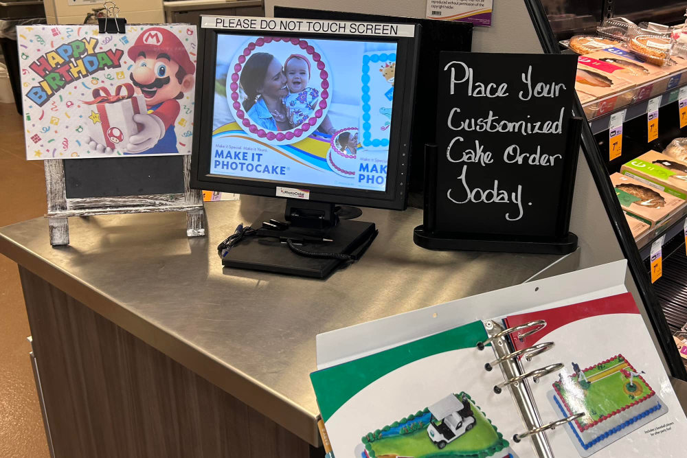 Peacock's Foodland3