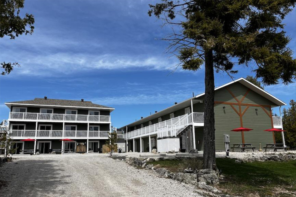 Escarpment Motel 4